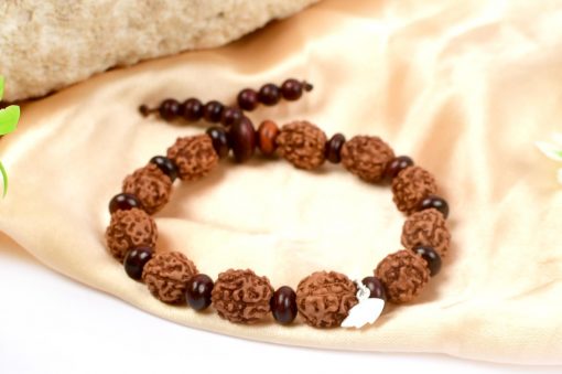 4 Mukhi Brahma Bracelet - Red Sandalwood To removes mental dullness