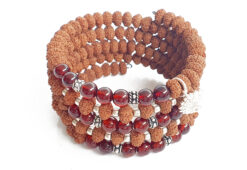 9 Mukhi Rudraksha and Gomed Bracelet for Crown Chakra to Attracts divine grace and develop awareness to recognize spiritual help