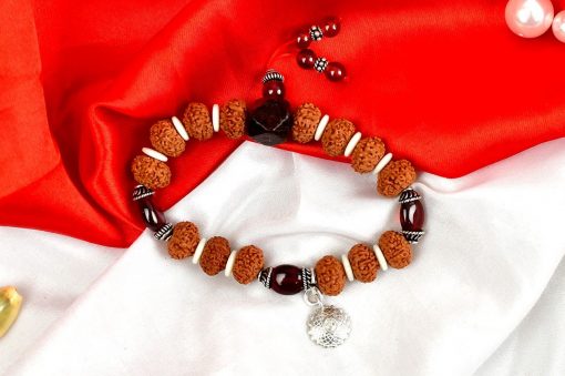 9 Mukhi Rudraksha and Gomed Bracelet for Crown Chakra to Brings positivity, contentment, and gratification of senses to feel the grace of the divine