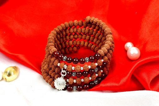 9 Mukhi Rudraksha and Gomed Bracelet for Crown Chakra to Attracts divine grace and develop awareness to recognize spiritual help