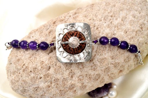 5 Mukhi Rudraksha and Amethyst Bracelet (Crown) for Enhances self-awareness