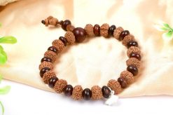 8 Mukhi Rudraksha Ganesha Bracelet with Red Sandalwood to remove obstacles in path, destroys evils and brings success