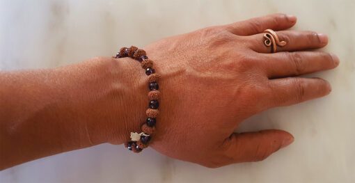 9 Mukhi Rudraksha Durga Bracelet with Amethyst to induce fearlessness, courage and bravery