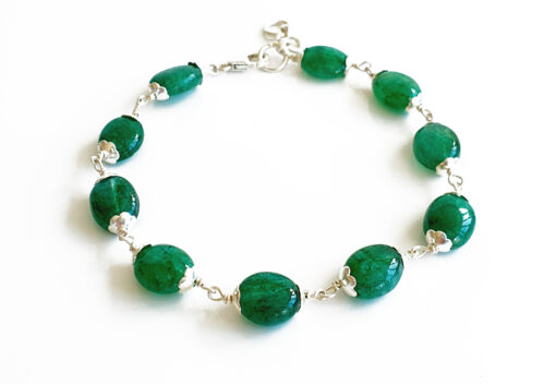 Emerald Bracelet in silver caps to overcome difficult & challenging situation