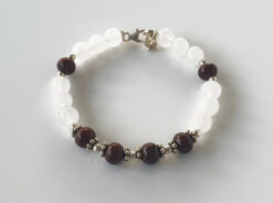 White Agate and Red Sandalwood Bracelet To Provides protection and relief from stress