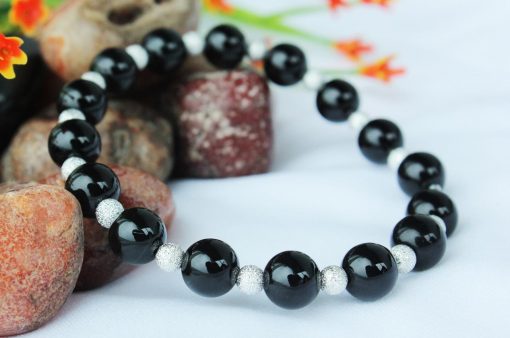 Black Agate Bracelet in pure silver balls - For protection, courage and success