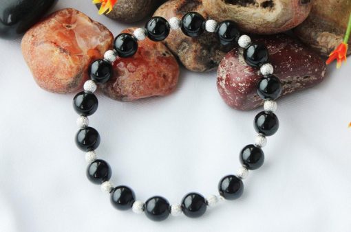 Black Agate Bracelet in pure silver balls - For protection, courage and success