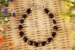 Garnet Oval beads bracelet To dispels sense of insecurity