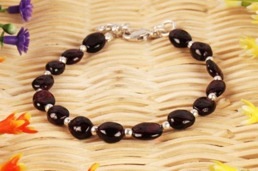 Garnet Oval beads bracelet To dispels sense of insecurity