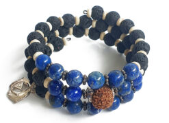 14 Mukhi Rudraksha and Blue Sapphire Bracelet for Third-eye Chakra to Develops a strong sense of will and discernment to aid the right decision making