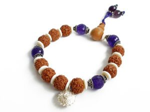 5 Mukhi Rudraksha and Amethyst Bracelet for Crown Chakra to Enhances self-awareness and intellect to attain complete self-knowledge