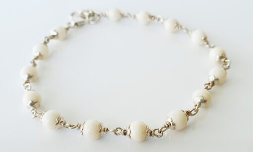 White Coral Bracelet to overcome fears, anxiety and depressive thoughts