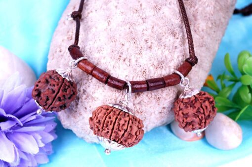 Wisdom Pendant of Nepal -D2- To opens listening and speaking blockages